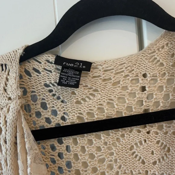 Rue21 Cream Crochet Fringe Cardigan Vest - Picture 2 of 2